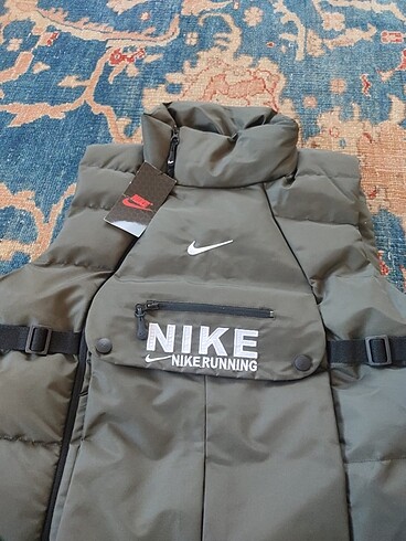 m Beden Nike hücum yeleği