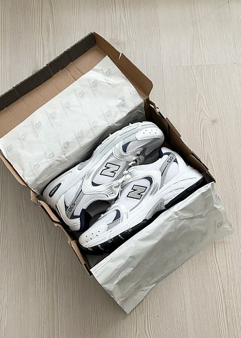 New Balance 530
