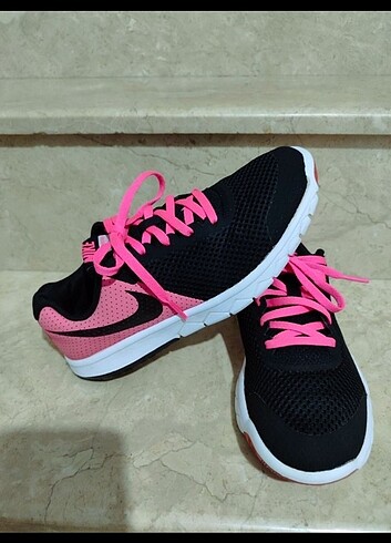 Orjinal Nike spor ayakkabı