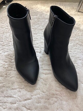 Zara bot