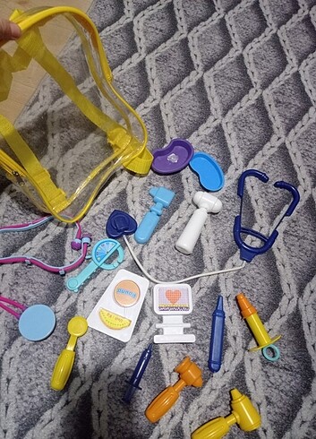 Fisher Price Çantalı doktor seti