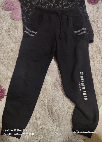 Siyah Kapüşonlu Erkek Çocuk Eşofman Takımı - Görsel 3