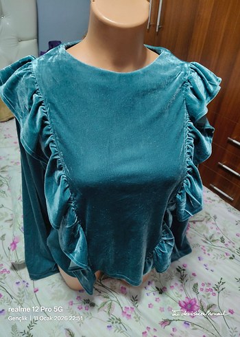 Uzun Kollu Fırfırlı Mavi Kadın Bluz - Görsel 3