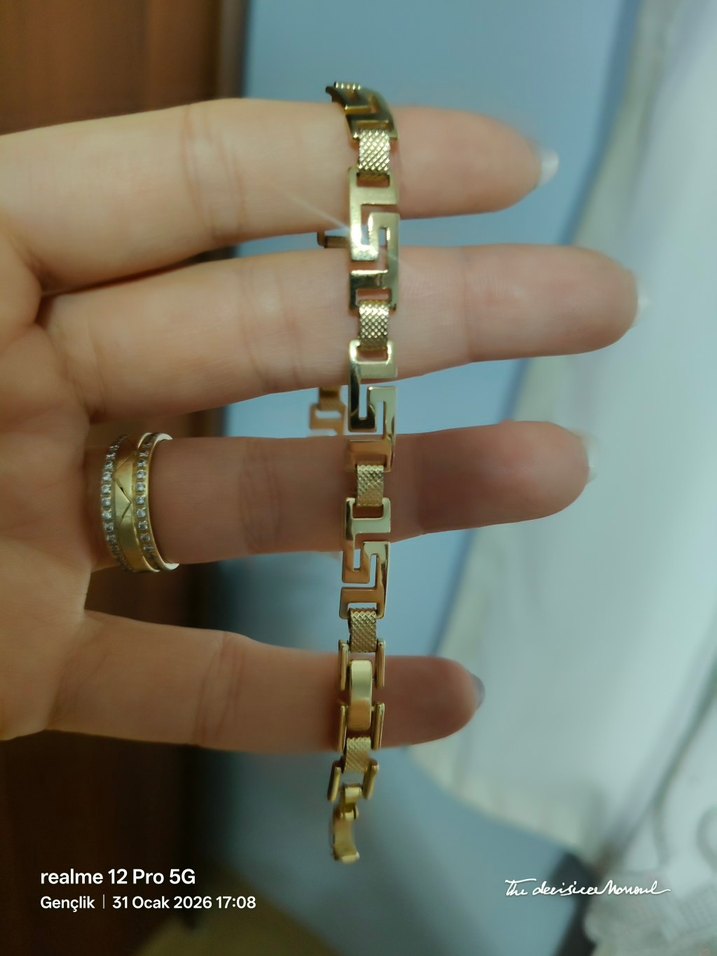 Altın Renkli Kemerli Minimalist Bileklik - Görsel 4
