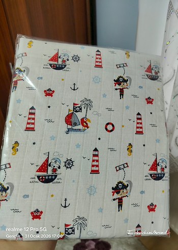 Çocuklar için renkli baskılı plastik battaniye - Görsel 3