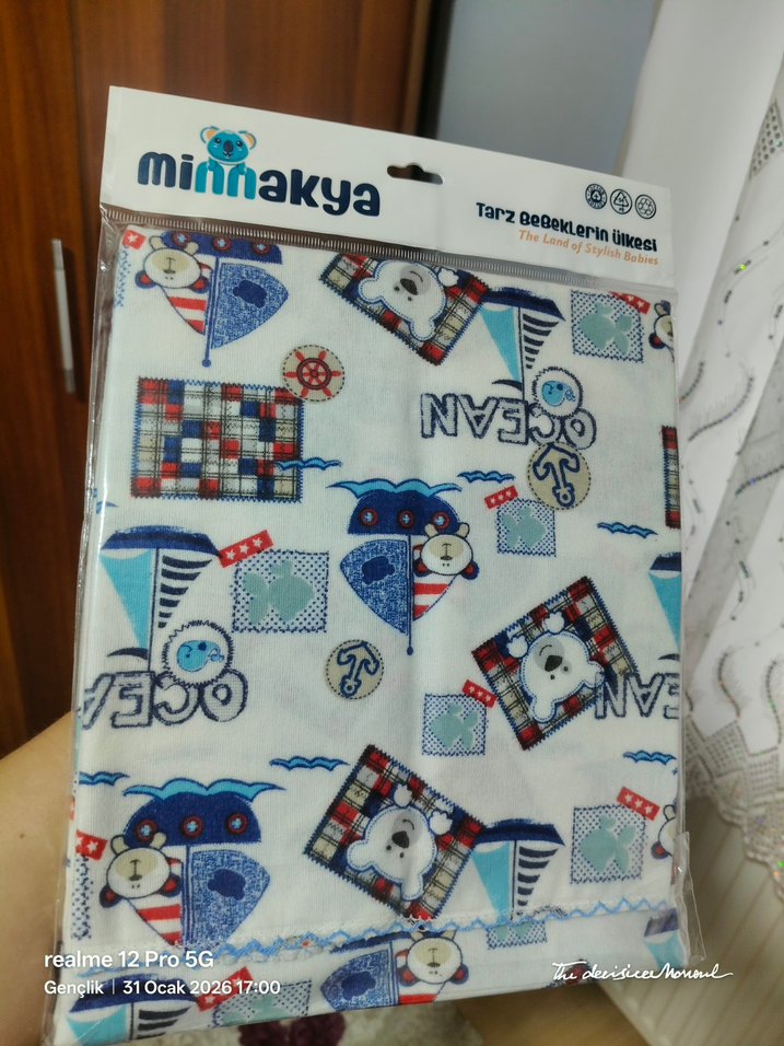 Çocuklar için renkli baskılı plastik battaniye - Görsel 5