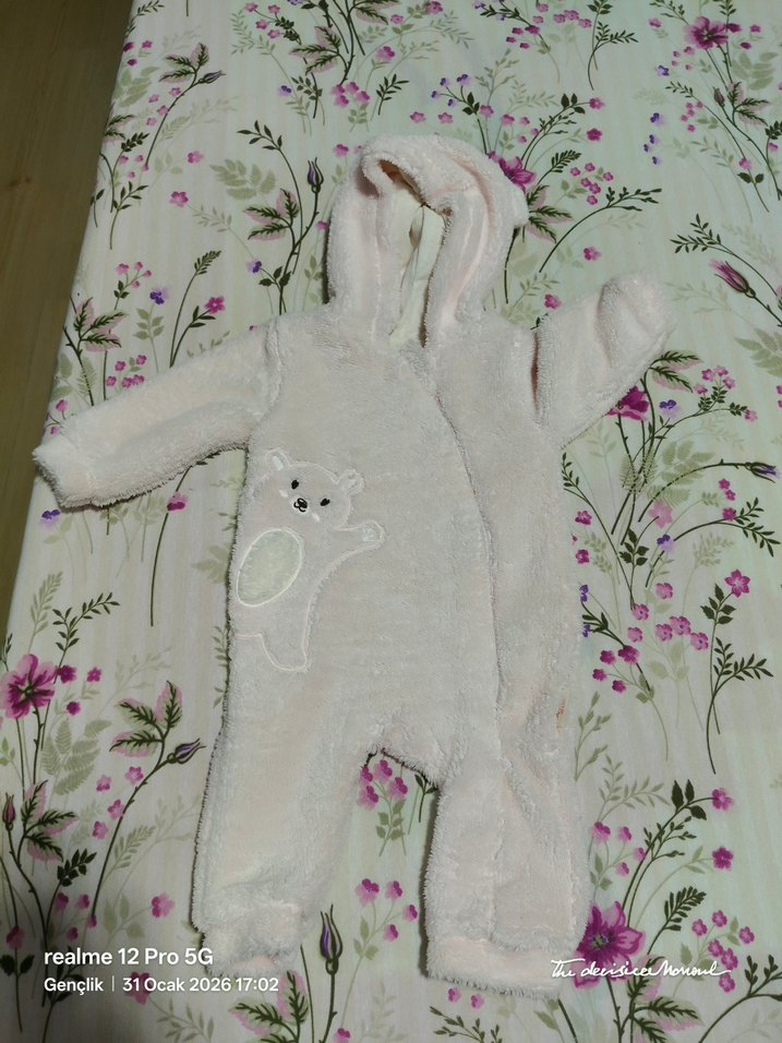 Kapüşonlu Beyaz Örgü Bebek Tulumu - Görsel 4