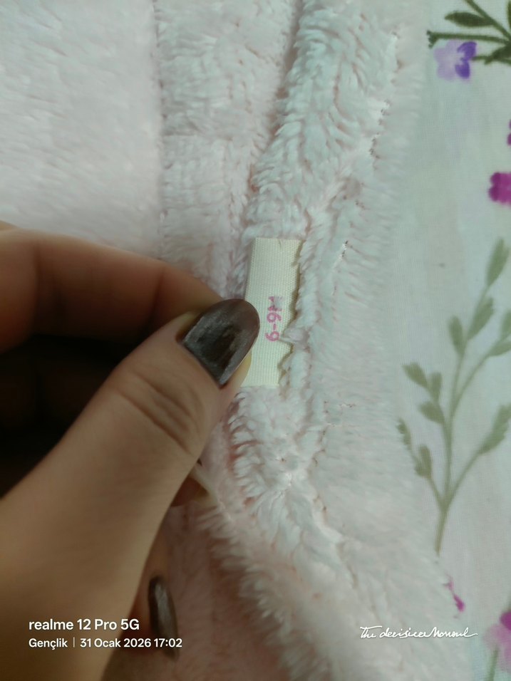 Kapüşonlu Beyaz Örgü Bebek Tulumu - Görsel 3