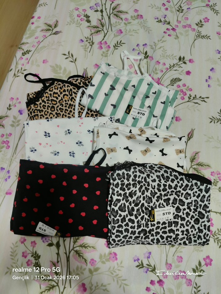 Çok Renkli Baskılı Kadın Mini Atletler - Görsel 2