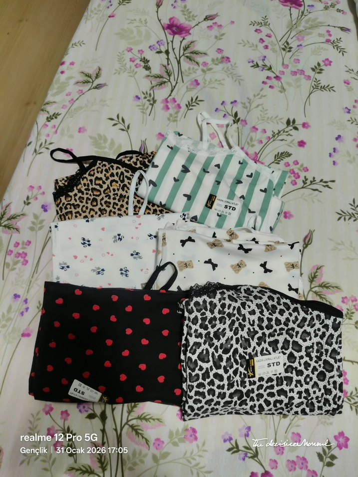 Çok Renkli Baskılı Kadın Mini Atletler - Görsel 3