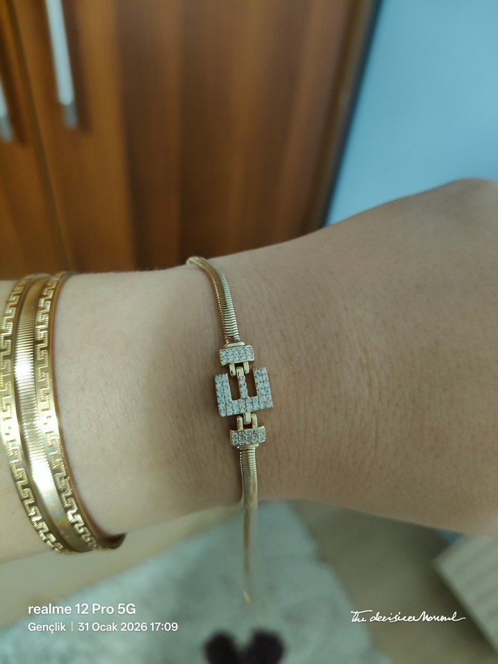 Zincir Detaylı Altın Kadın Bileklik - Görsel 2