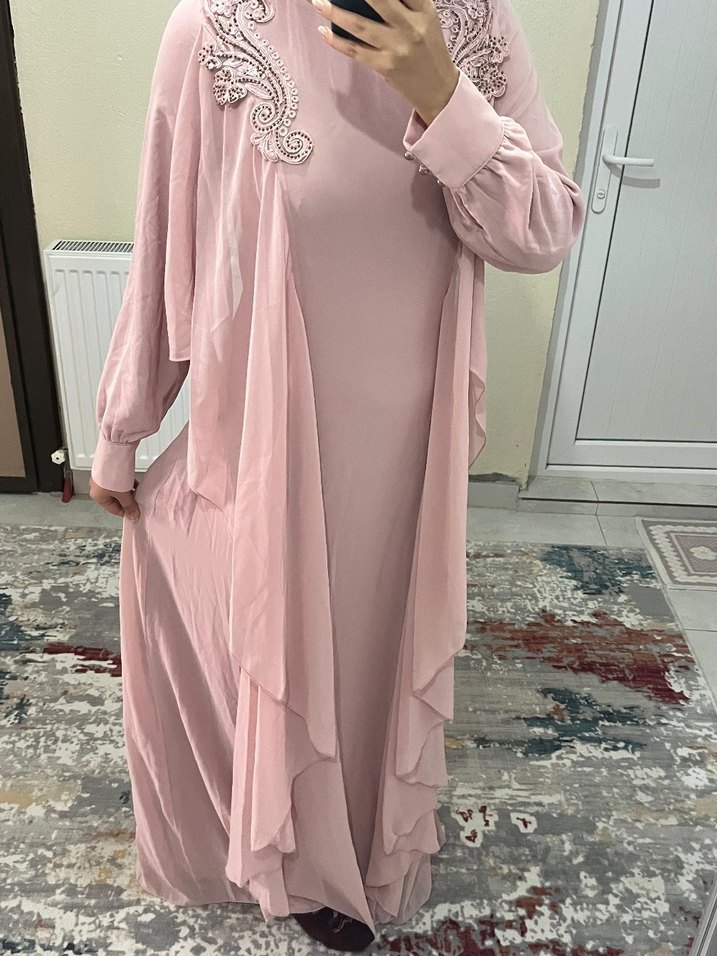 Pembe İşlemeli Tesettür Elbise - Görsel 4