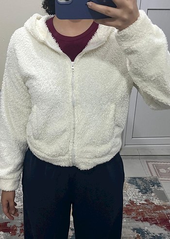 Beyaz Peluş Hırka - Görsel 3