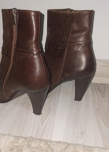 Ugg Yeni bir kez giyildi