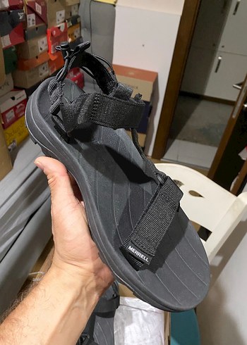 Skechers Siyah Dolgu Topuklu Cırt Cırtlı Sandalet - Görsel 5