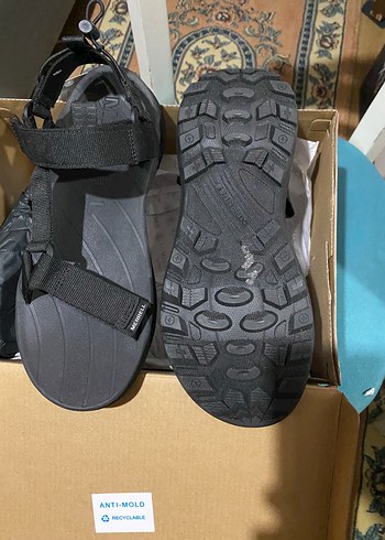 Skechers Siyah Dolgu Topuklu Cırt Cırtlı Sandalet - Görsel 4