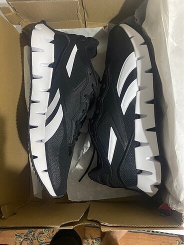 REEBOK