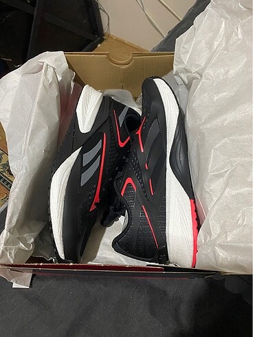 REEBOK