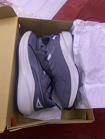 PUMA.