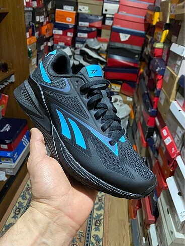 REEBOK SPEED 22 TR