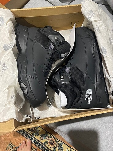 THE NORTH FACE