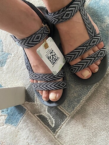 38 Beden siyah Renk SKECHERS BAYAN SANDALET