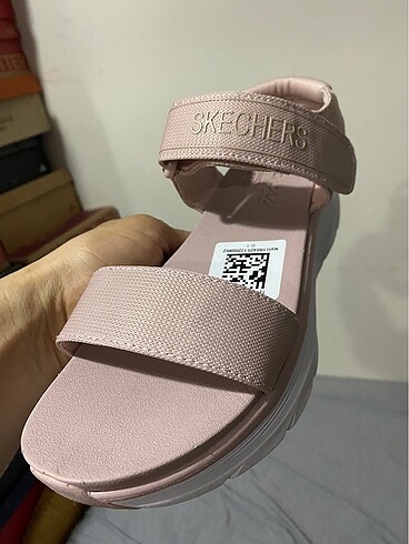 39 Beden SKECHERS BAYAN SANDALET