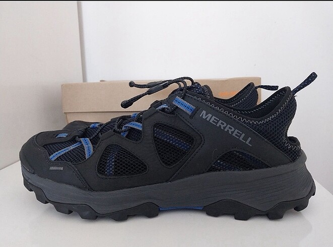Merrell 44