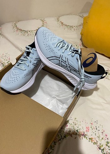 Asics 43