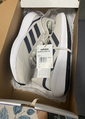 ADİDAS RUNFALCON 3.0 Gri Erkek Koşu ve Antrenman Ayakkabısı - Görsel 3