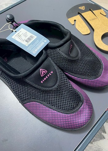 Bayan Mor Velcro Bağcıklı Su Ayakkabısı - Görsel 2