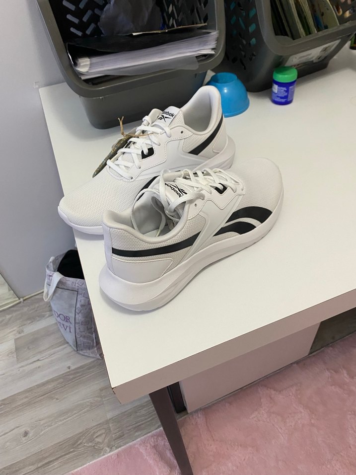 REEBOK ENERGEN LÜX Beyaz Siyah Detaylı Bağcıklı Spor Ayakkabı - Görsel 4