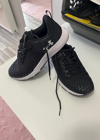 UNDER ARMAUR CHARGED ENGAGE - Görsel 2