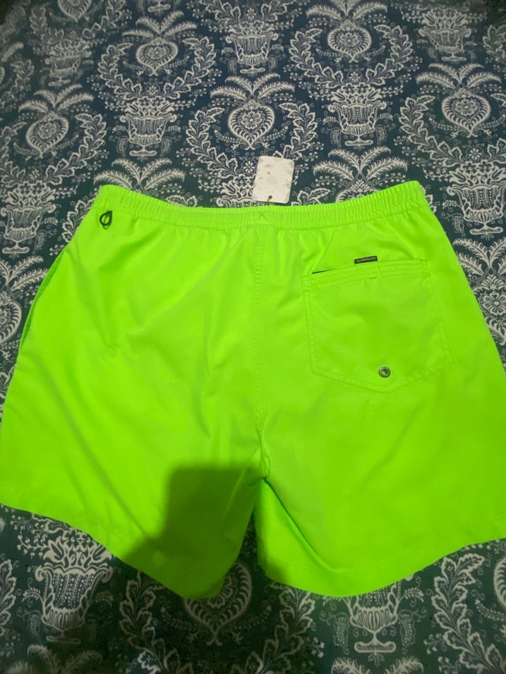 QUİKSİLVER Yeşil Bağcıklı Erkek Mini Deniz Şortu - Görsel 3