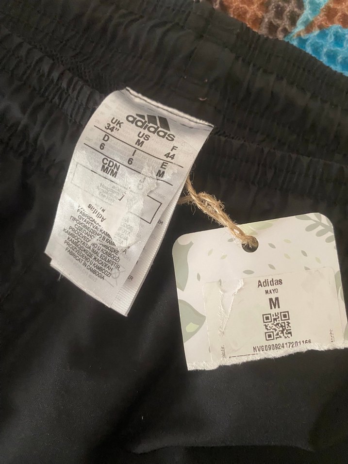 Adidas Siyah erkek deniz şortu - Görsel 2