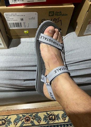 AEROPOSTALE Gri Baskılı Dolgulu Bantlı Erkek Sandalet - Görsel 3