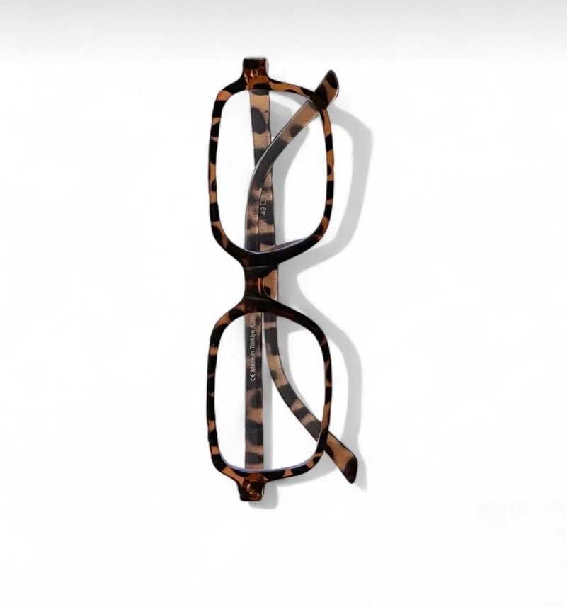 Klasik Bej Şeffaf Kadın Gözlüğü - Görsel 3