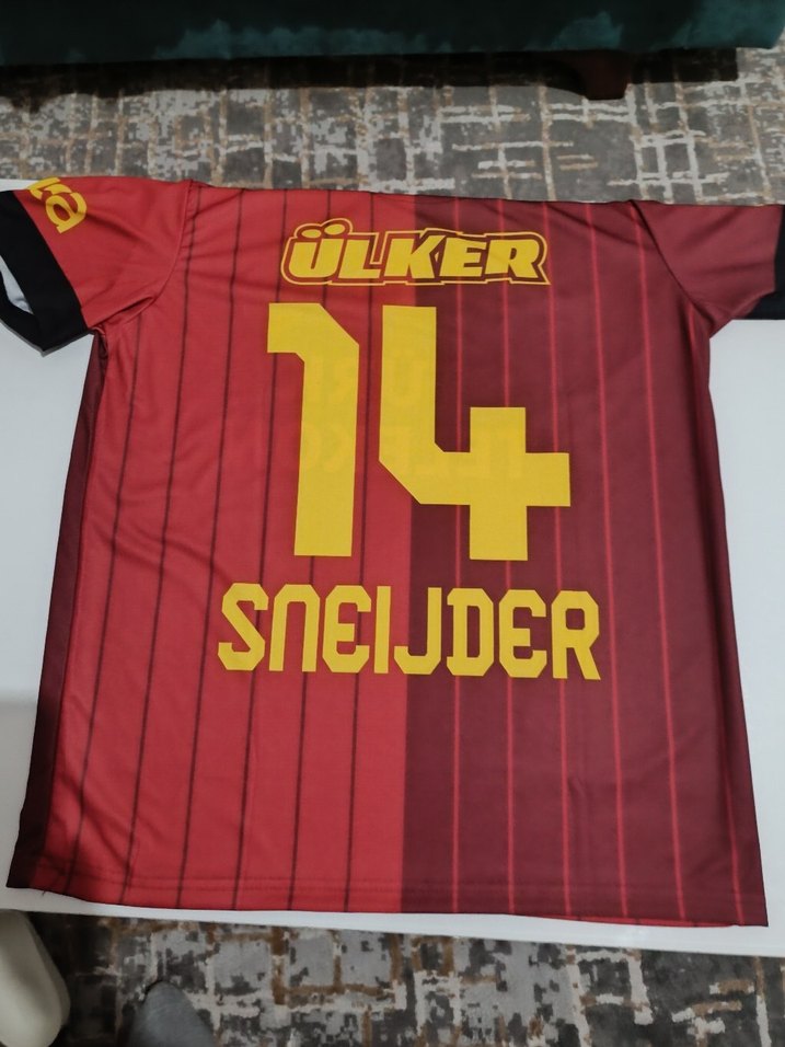 Galatasaray snejder forması - Görsel 2