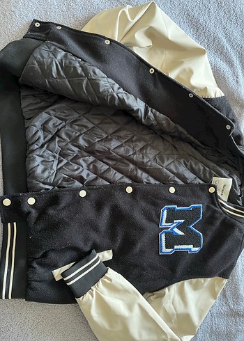 xl Beden Düğmeli Siyah Baskılı Kadın Bomber Ceket