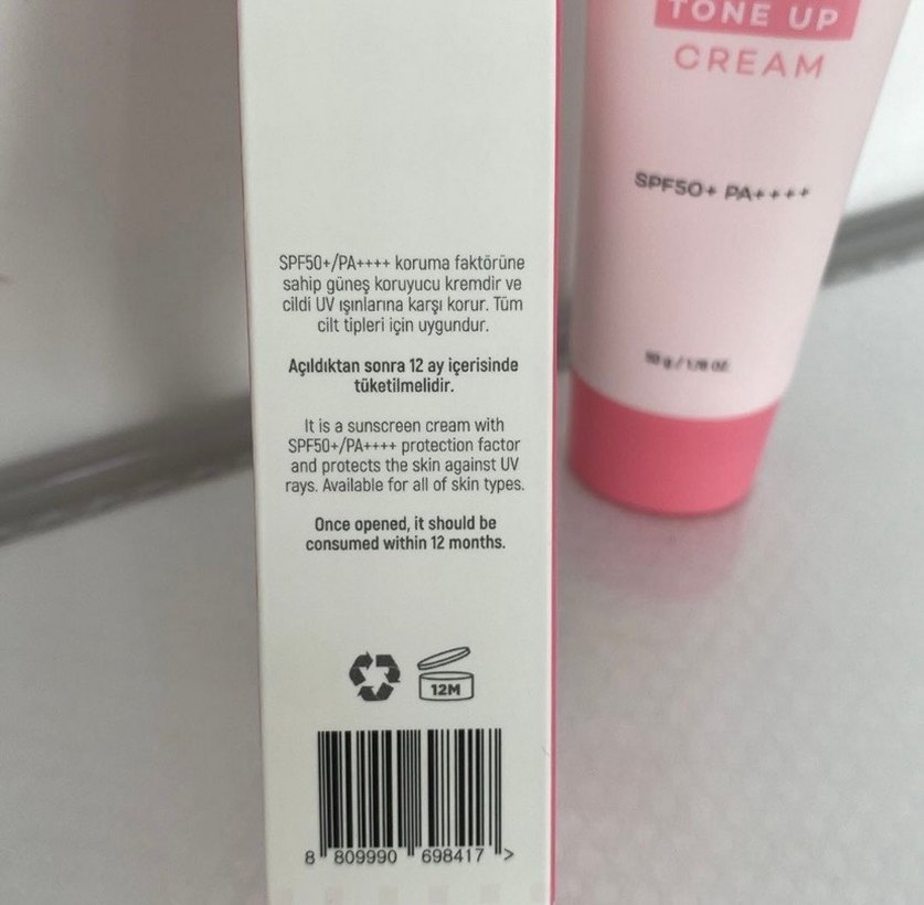 VioGlam Pembe Tonlu Güneş Koruyucu Krem SPF50 - Görsel 4