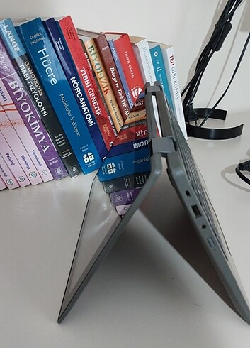 Laptop tablet