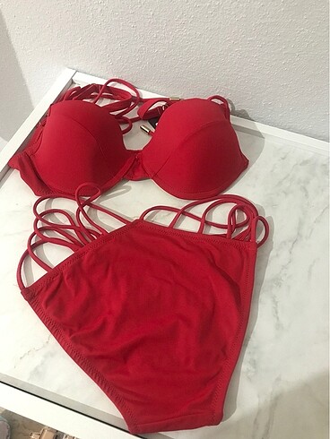 38 Beden kırmızı Renk Kırmızı bikini takım