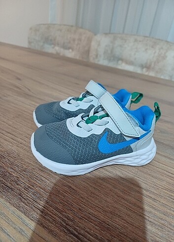 22 Beden Nike 22 numara spor ayakkabı