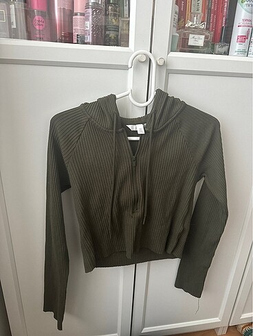 H&M Hm üst