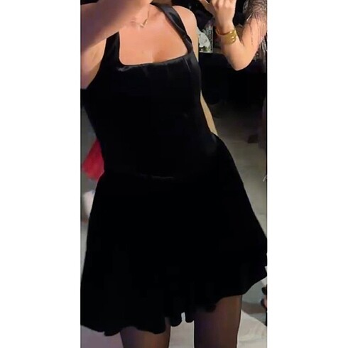 Zara Elbise