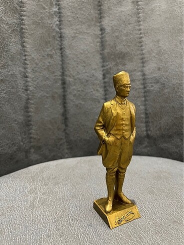  Atatürk