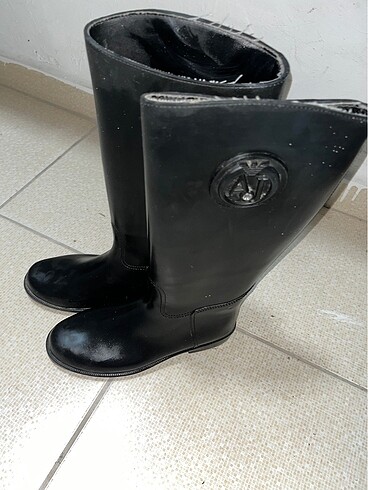 36 Beden siyah Renk Çizme