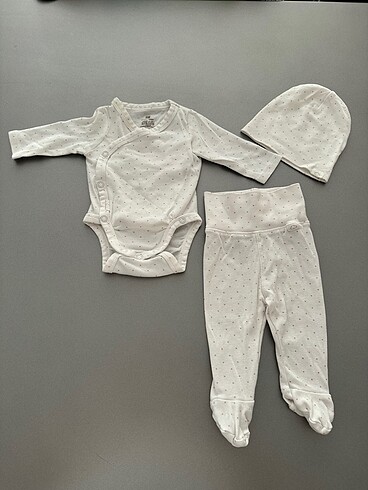 H&M organic puantiyeli şapkalı bebek takım