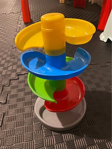 Fisher Price Top yuvarlama kulesi