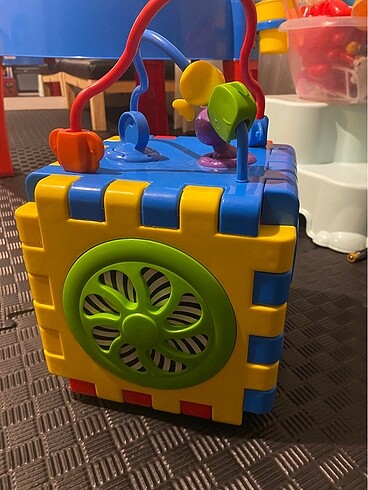 Fisher Price Eğitici küp ve puzzle bul tak